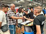 &Uuml;ber mangelndes Interesse konnten sich die Standbetreuer nicht beklagen. (Foto: red)