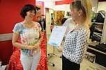 Ehrung für 35 Jahre in der Nordhäuser Mode für Katrin Stemmler (Foto: agl) Ehrung für 35 Jahre in der Nordhäuser Mode für Katrin Stemmler (Foto: agl)