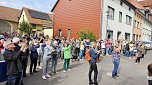 In Ellrich wurden heute die Spitzen auf die neuen Kircht&uuml;rme gesetzt und die Glocken in die H&ouml;he gebracht (Foto: Sven Tetzel)