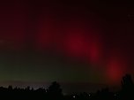 Polarlichter &uuml;ber dem n&auml;chtlichen Nordhausen (Foto: Uwe Waldheim)