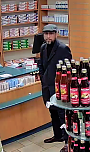 Wer erkennt diese Person (Foto: Polizei Mansfeld-Südharz ) Wer erkennt diese Person (Foto: Polizei Mansfeld-Südharz )