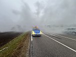 Kunststoffm&uuml;ll entz&uuml;ndete sich zwischen Kleinberndten und Friedrichslohra und musste abgekippt werden (Foto: S. Dietzel)