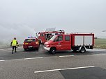 Kunststoffm&uuml;ll entz&uuml;ndete sich zwischen Kleinberndten und Friedrichslohra und musste abgekippt werden (Foto: S. Dietzel)