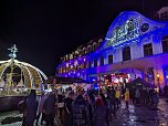 Lichterglanz im Sondersh&auml;user Schlosshof (Foto: Janine Skara)