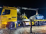 Unfall in Greu&szlig;en - Pkw kollidiert, in der Stra&szlig;e Hinter der Ziegelh&uuml;tte in Fahrtrichtung B4, mit Sattelzug (Foto: Si. Dietzel )