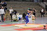 Sportlerinnen und Sportler begeisterten beim Indoor-Kugelstoßen, in der Wiedigsburghalle in Nordhausen, das Publikum (Foto: Eva Maria Wiegand) Sportlerinnen und Sportler begeisterten beim Indoor-Kugelstoßen, in der Wiedigsburghalle in Nordhausen, das Publikum (Foto: Eva Maria Wiegand)
