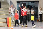 Sportlerinnen und Sportler begeisterten beim Indoor-Kugelstoßen, in der Wiedigsburghalle in Nordhausen, das Publikum (Foto: Eva Maria Wiegand) Sportlerinnen und Sportler begeisterten beim Indoor-Kugelstoßen, in der Wiedigsburghalle in Nordhausen, das Publikum (Foto: Eva Maria Wiegand)