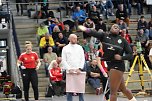 Sportlerinnen und Sportler begeisterten beim Indoor-Kugelstoßen, in der Wiedigsburghalle in Nordhausen, das Publikum (Foto: Eva Maria Wiegand) Sportlerinnen und Sportler begeisterten beim Indoor-Kugelstoßen, in der Wiedigsburghalle in Nordhausen, das Publikum (Foto: Eva Maria Wiegand)