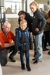 Damit zum Schulanfang alles sitzt - Impressionen vom Schulranzentag bei Skoda (Foto: Sven Tetzel)