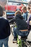Damit zum Schulanfang alles sitzt - Impressionen vom Schulranzentag bei Skoda (Foto: Sven Tetzel)