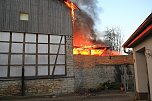 Scheunenbrand heute Morgen in Himmelsberg (Foto: S.Dietzel) Scheunenbrand heute Morgen in Himmelsberg (Foto: S.Dietzel)