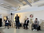 Wahlpodium mit Fragen der regionalen Wirtschaft (Foto: oas)