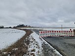 Besch&auml;digte Stra&szlig;ensperre bei Buchholz (Foto: C.Wilhelm)
