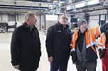 Ortsbegehung einer m&ouml;glichen neuen Halle f&uuml;r Federn O&szlig;wald (Foto: oas)