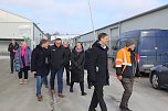 Ortsbegehung einer m&ouml;glichen neuen Halle f&uuml;r Federn O&szlig;wald (Foto: oas)