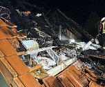 Doppelgarage in Flammen aufgegangen (Foto: Feuerwehr Deuna)