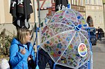 Einhundertundzwanzig Kindergartenkinder feierten mit ihren Erzieherinnen und Erziehern das 20. Jubil&auml;um des Schwefel-Sole-Heilbades Bad Langensalza mit einem Festumzug (Foto: Eva Maria Wiegand)