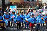 Einhundertundzwanzig Kindergartenkinder feierten mit ihren Erzieherinnen und Erziehern das 20. Jubil&auml;um des Schwefel-Sole-Heilbades Bad Langensalza mit einem Festumzug (Foto: Eva Maria Wiegand)