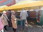 Fr&uuml;hlingsmarkt auf dem Rathausplatz in Nordhausen (Foto: Peter Blei)