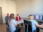 Gro&szlig;es Interesse bei der Patientenservicestelle "PASST"in Artern (Foto: LRA Kyffh&auml;userkreis)