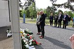 Gedenkveranstaltung zum Ende des Zweiten Weltkrieges vor 80 Jahren auf dem Nordh&auml;user Ehrenfriedhof (Foto: agl)