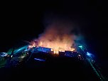 Brand in der Nacht  (Foto: Pascal Winkler, Silvio Dietzel, THW Sondershausen, Feuerwehr)