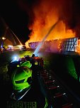 Brand in der Nacht  (Foto: Pascal Winkler, Silvio Dietzel, THW Sondershausen, Feuerwehr)
