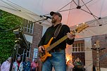 Die Kultband EMMA rockt den Innenhof der Tradi (Foto: S.Tetzel)