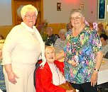 Seniorenfeier im Sachswerfer Handwagen (Foto: Tim Sch&auml;fer)