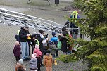 Gro&szlig;e Weihnachtsbaumschm&uuml;ck-Aktion auf dem T&ouml;pfermarkt in Bad Langensalza (Foto: emw/oas)