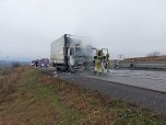 Brennender Lkw auf der A38 (Foto: S. Dietzel)
