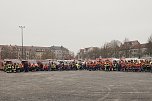 &Uuml;bergabe des Friedenslichts aus Bethlehem an die Kreisjugendfeuerwehren. (Foto: vgf)