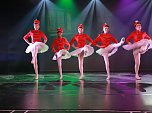 Das Ballettmärchen Aschenbrödel, aufgeführt von den Schülerinnen und Schülern des Tanzstudios Radeva. (Foto: F. Kind) Das Ballettmärchen Aschenbrödel, aufgeführt von den Schülerinnen und Schülern des Tanzstudios Radeva. (Foto: F. Kind)