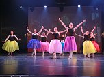 Das Ballettmärchen Aschenbrödel, aufgeführt von den Schülerinnen und Schülern des Tanzstudios Radeva. (Foto: F. Kind) Das Ballettmärchen Aschenbrödel, aufgeführt von den Schülerinnen und Schülern des Tanzstudios Radeva. (Foto: F. Kind)