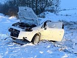Unfallfahrzeug auf der Landstra&szlig;e bei Immenrode (Foto: S. Dietzel)