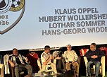 Talkrunde mit den Recken aus BSG-Landbau-Zeiten (Foto: oas)