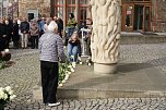 Gedenken zum 81. Jahrestag der Bombardierung Nordhausens auf dem Rathausplatz (Foto: agl)