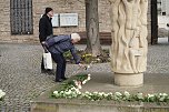 Gedenken zum 81. Jahrestag der Bombardierung Nordhausens auf dem Rathausplatz (Foto: agl)