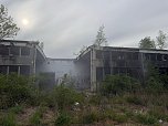 Die Feuerwehr musste am Montagabend in Nordhausen zu einem Brand einer leerstehenden Halle ausrücken. (Foto: Silvio Dietzel) Die Feuerwehr musste am Montagabend in Nordhausen zu einem Brand einer leerstehenden Halle ausrücken. (Foto: Silvio Dietzel)