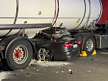 Ein spektakulärer Unfall ereignete sich Donnerstagabend bei Nordhausen. (Foto: Silvio Dietzel) Ein spektakulärer Unfall ereignete sich Donnerstagabend bei Nordhausen. (Foto: Silvio Dietzel)