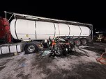 Ein spektakulärer Unfall ereignete sich Donnerstagabend bei Nordhausen. (Foto: Silvio Dietzel) Ein spektakulärer Unfall ereignete sich Donnerstagabend bei Nordhausen. (Foto: Silvio Dietzel)