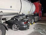 Ein spektakulärer Unfall ereignete sich Donnerstagabend bei Nordhausen. (Foto: Silvio Dietzel) Ein spektakulärer Unfall ereignete sich Donnerstagabend bei Nordhausen. (Foto: Silvio Dietzel)