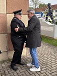 Ehrung der Alterskameraden - Feuerwehrstele vor dem Barbaraheim M&uuml;hlhausen (Foto: LRA Unstrut-Hainich-Kreis)