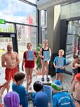 Die besten Schwimmer der dritten Klassen traten bei dem Wettstreit im Badehaus an. (Foto: Sven Roscher)