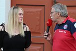 Fans und Cheftrainer des Thüringer HC Herbert Müller verabschieden neun Spitzenhandballerinnen in Bad Langensalza (Foto: Eva Maria Wiegand) Fans und Cheftrainer des Thüringer HC Herbert Müller verabschieden neun Spitzenhandballerinnen in Bad Langensalza (Foto: Eva Maria Wiegand)