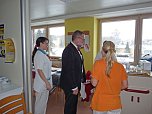 Landrat im Krankenhaus (Foto: Karl-Heinz Herrmann)