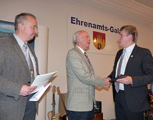 Ehrenarbeit gew&uuml;rdigt