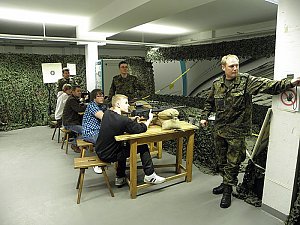 Offene T&uuml;r bei Bundeswehr