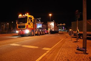 Ma&szlig;arbeit um Mitternacht
