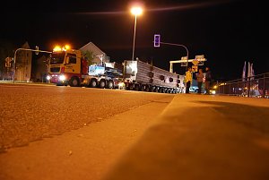 Ma&szlig;arbeit um Mitternacht
